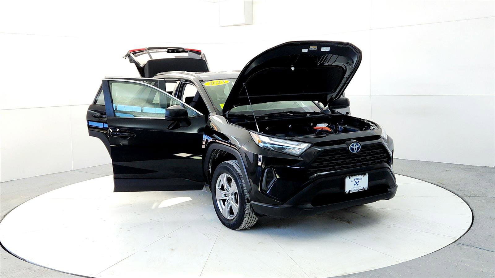 Certified 2023 Toyota RAV4 LE image 9