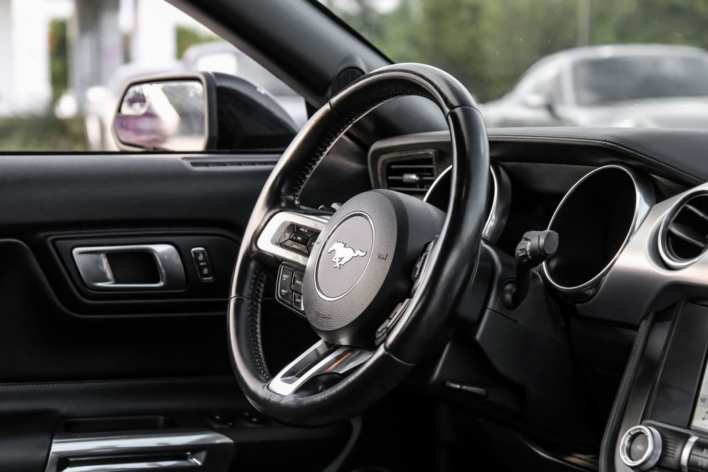 Used 2019 Ford Mustang GT Premium RWD image 13