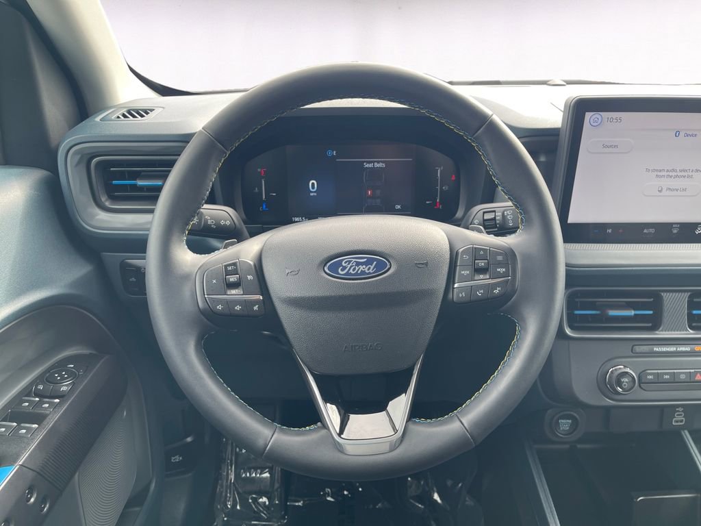 Used 2025 Ford Maverick Lobo AWD/4WD image 12