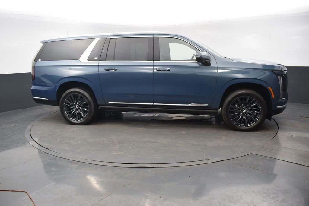 Certified 2026 Cadillac Escalade ESV Luxury w/ Touring Package image 7