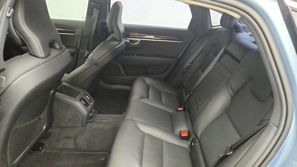 Used 2019 Volvo S90 T5 Momentum FWD image 21