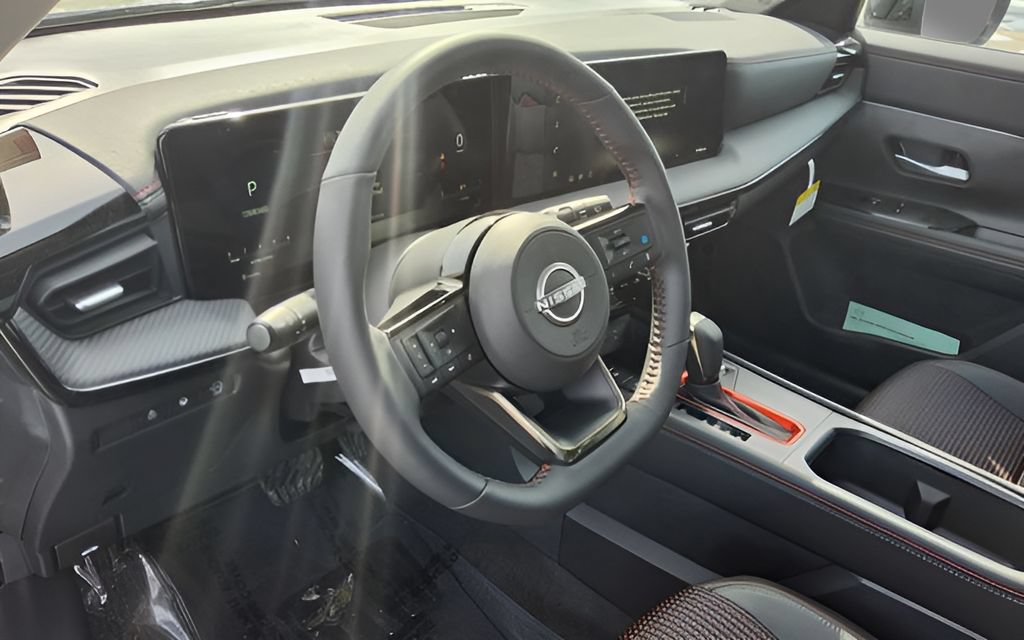 New 2026 Nissan Kicks SR w/ SR Premium Package FWD image 22