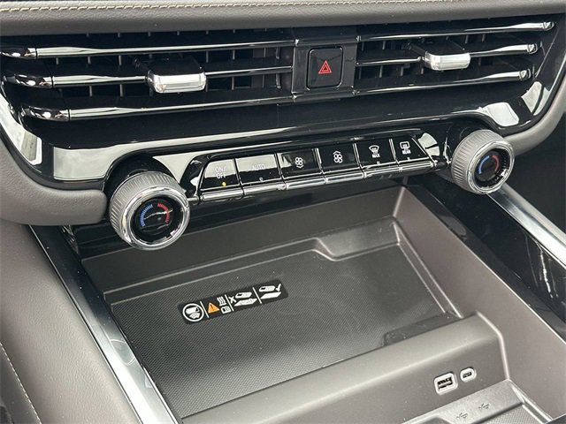 Used 2025 Chevrolet Suburban High Country w/ Sun And Tow Package image 36