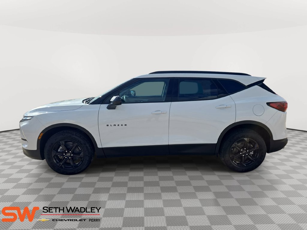 New 2026 Chevrolet Blazer LT w/ Convenience Package FWD image 4