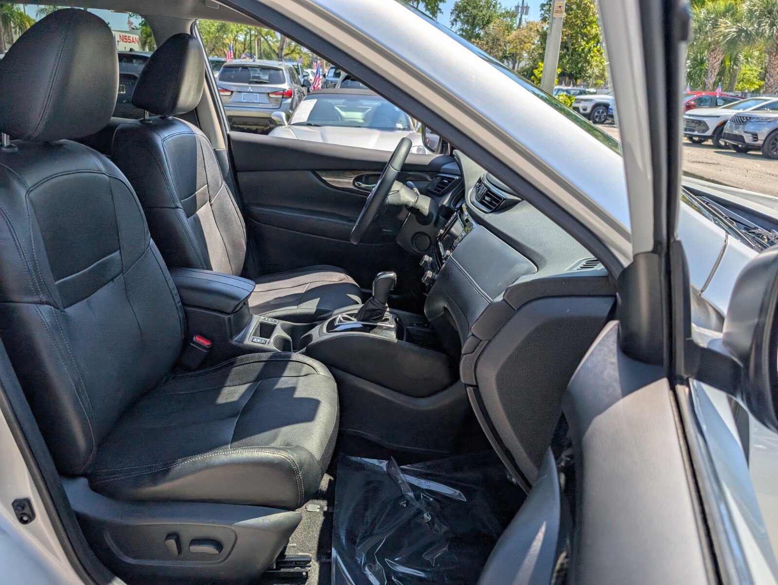 Used 2019 Nissan Rogue SL image 20