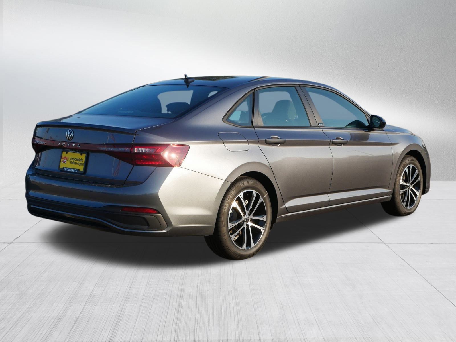 New 2025 Volkswagen Jetta Sport FWD image 3