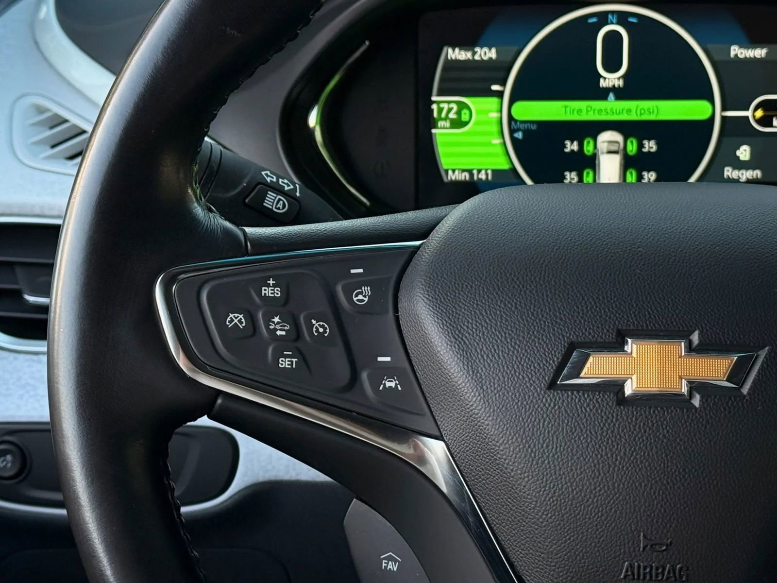 Used 2020 Chevrolet Bolt Premier w/ Infotainment Package FWD image 21