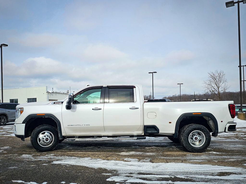 Used 2022 GMC Sierra 3500 Denali image 7
