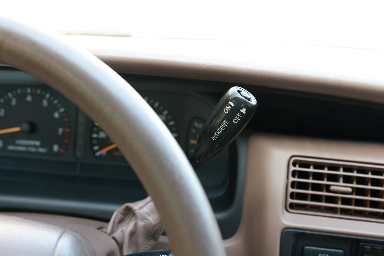 Used 1996 Toyota Avalon XL FWD image 27