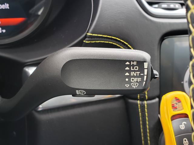 Used 2019 Porsche 718 Cayman RWD image 25