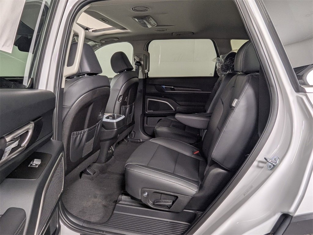 New 2025 Kia Telluride S image 23