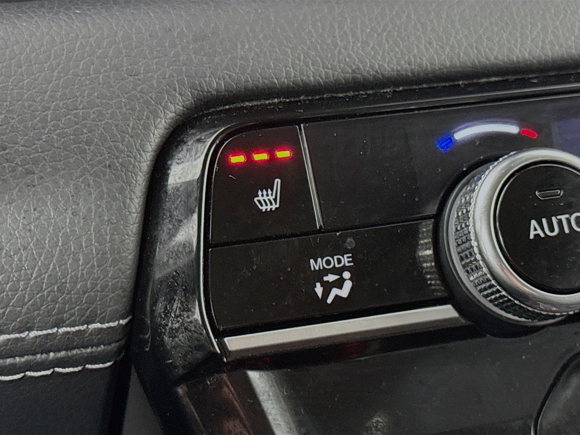 Certified 2023 Honda Pilot Touring image 21