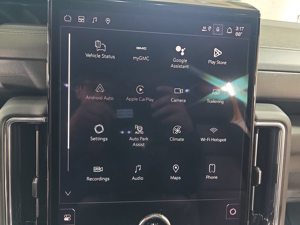 New 2026 GMC Yukon Denali w/ Advanced Technology Package AWD/4WD image 22