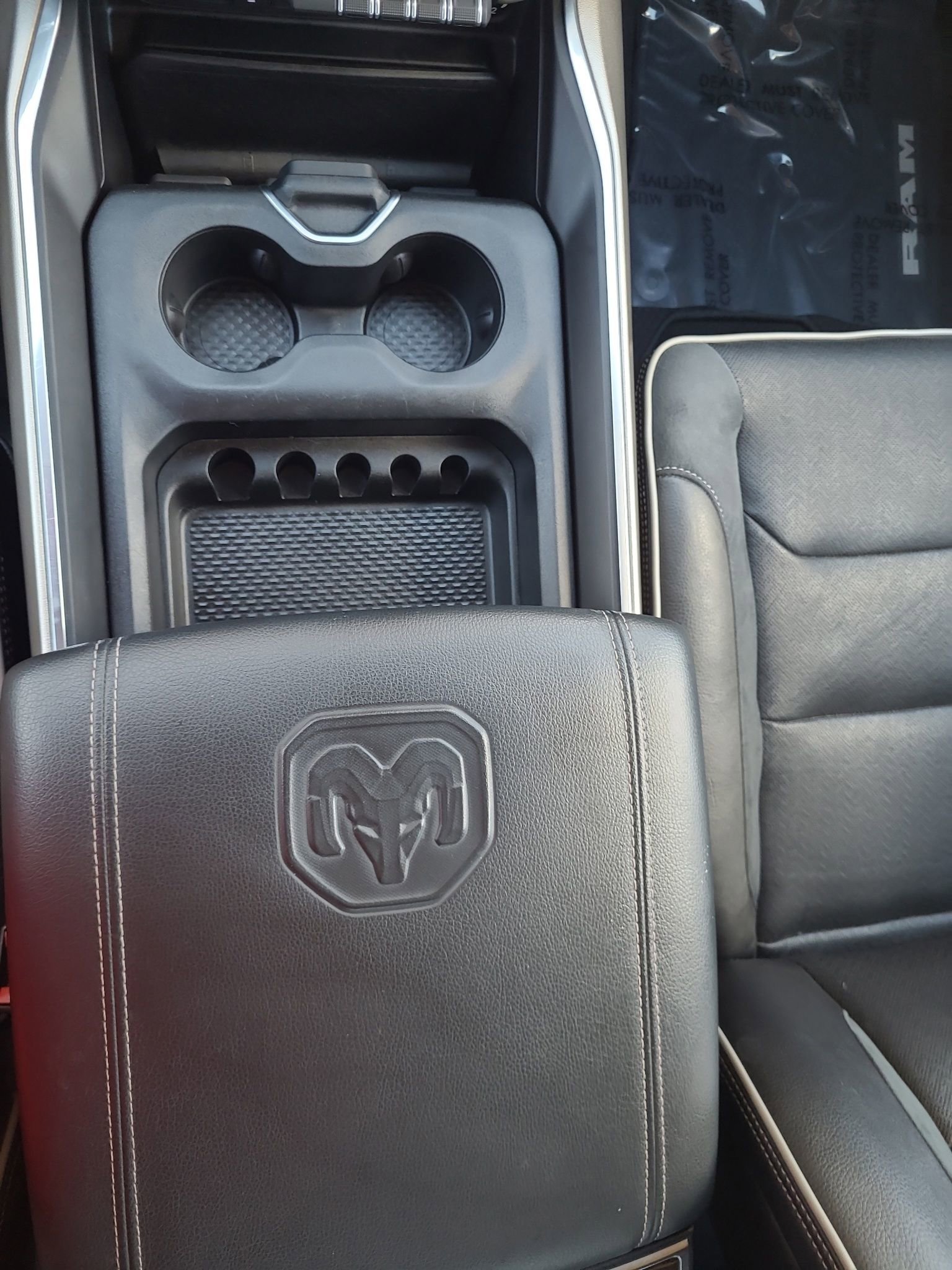 Used 2019 RAM 1500 Laramie image 25