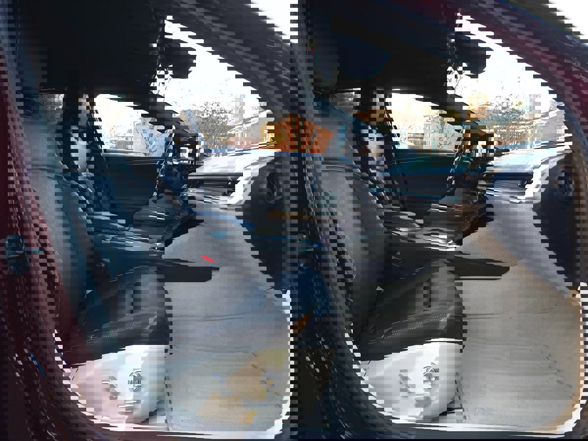 Used 2025 Lucid Air Pure image 21