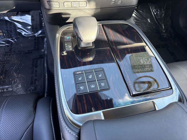 Certified 2023 Lexus LS 500 w/ Interior Upgrade Package image 21