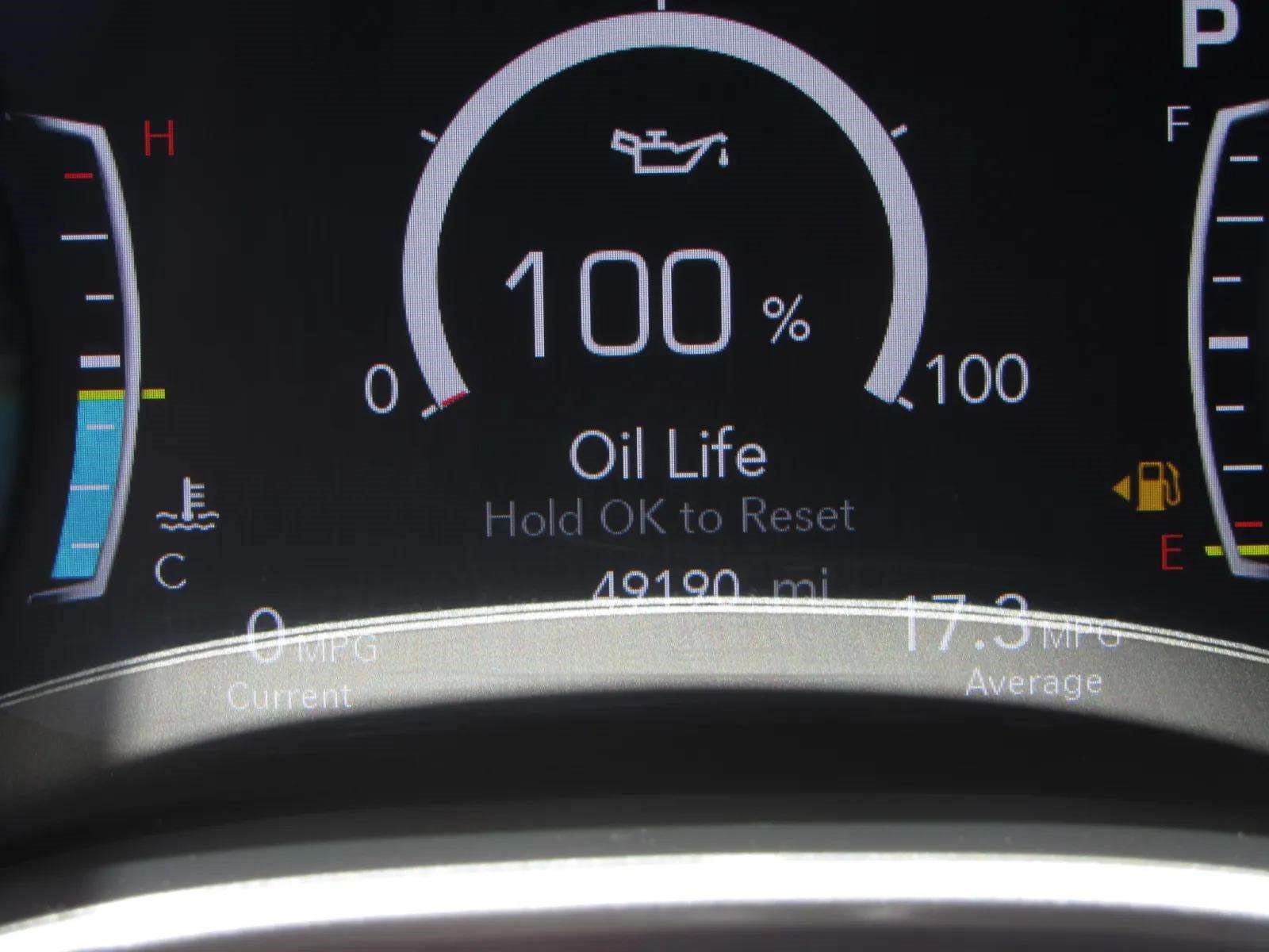 Used 2025 Chrysler Pacifica Select FWD image 29