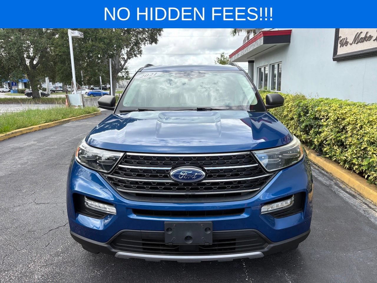 Used 2021 Ford Explorer XLT w/ Equipment Group 202A RWD image 2