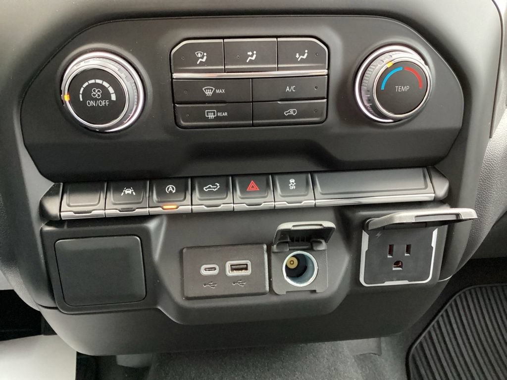 Used 2025 Chevrolet Silverado 1500 Custom AWD/4WD image 19
