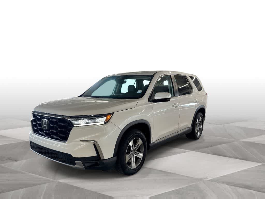 Used 2025 Honda Pilot EX-L image 4