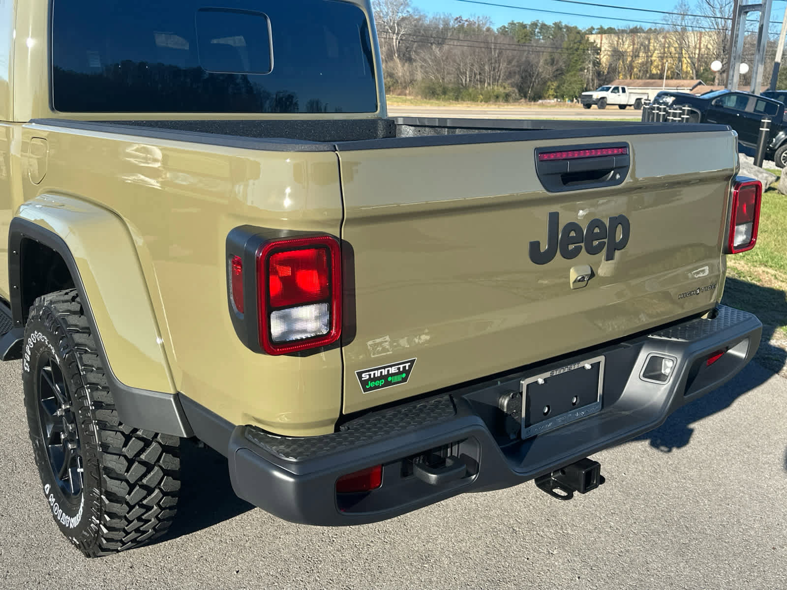 New 2025 Jeep Gladiator Sport image 10
