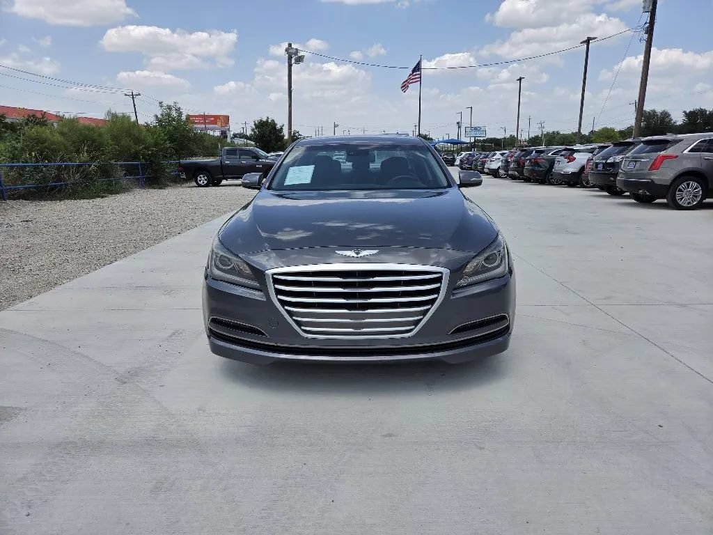 Used 2016 Hyundai Genesis 3.8 RWD image 2
