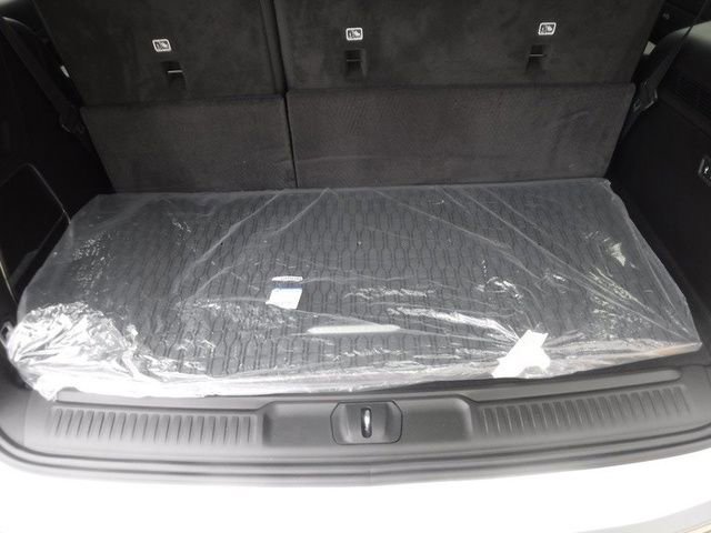 New 2026 Jeep Grand Wagoneer 4WD image 68