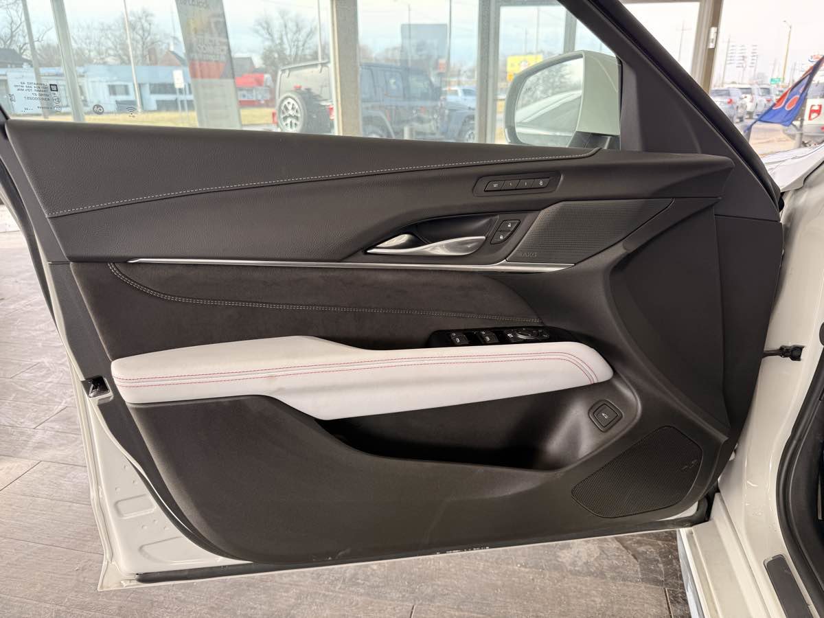 Used 2023 Cadillac CT4 V Blackwing w/ Driver Assist Package RWD image 29