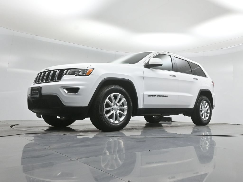 Used 2021 Jeep Grand Cherokee Laredo RWD image 43