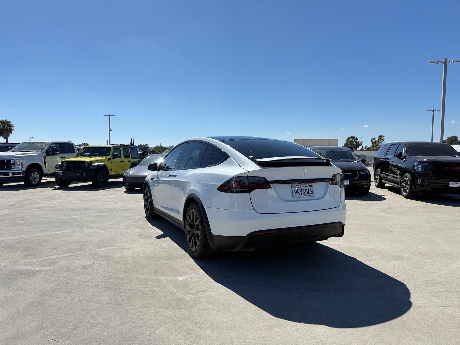 Used 2022 Tesla Model X AWD/4WD image 2