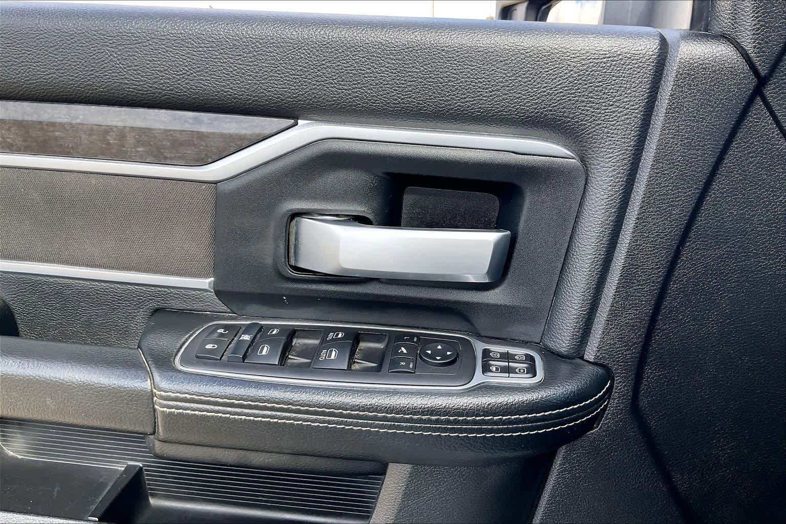 Used 2024 RAM 2500 Big Horn image 32