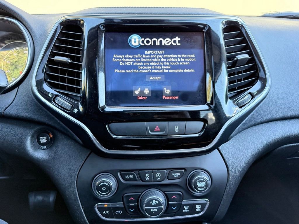 Used 2022 Jeep Cherokee Limited image 20