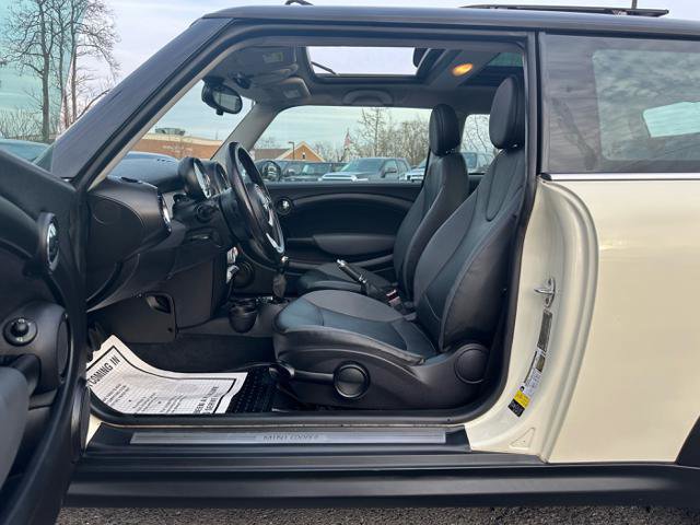 Used 2009 MINI Cooper Hardtop image 10