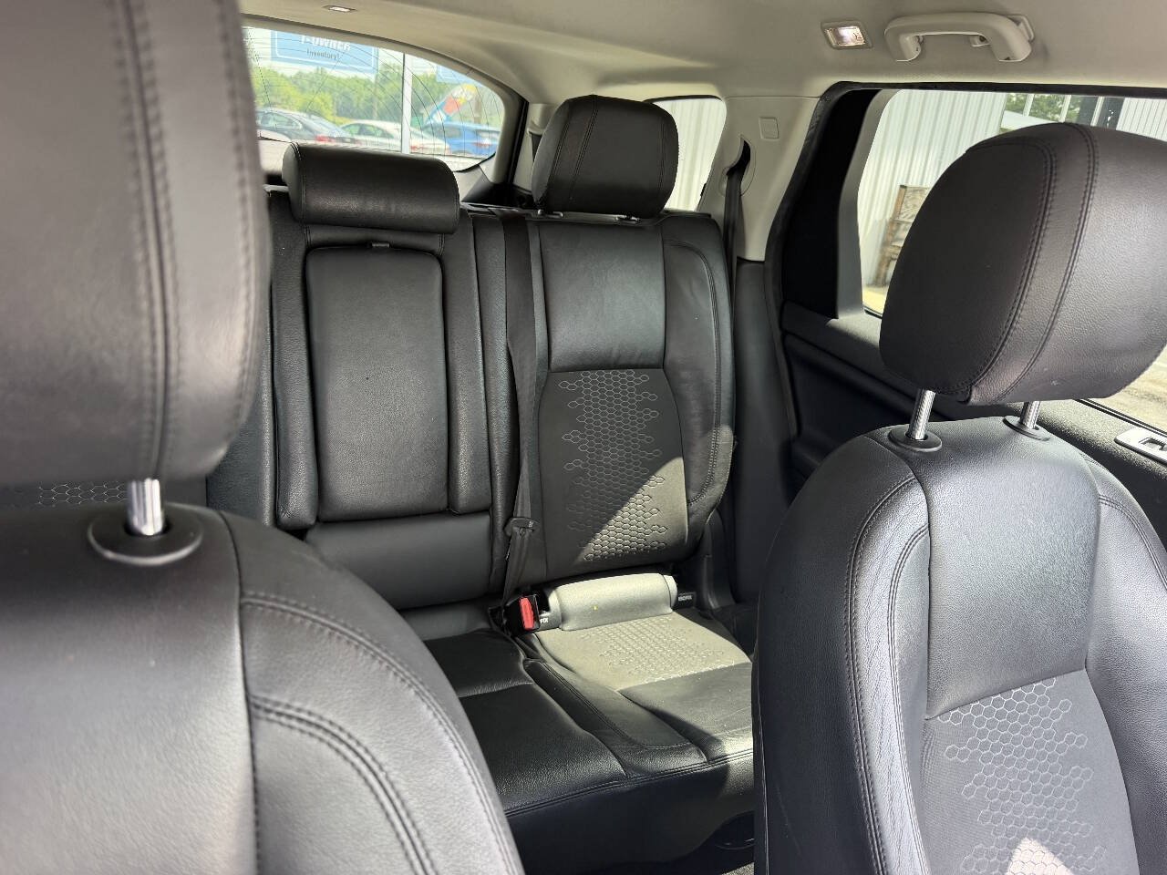 Used 2017 Land Rover Discovery Sport SE AWD/4WD image 12