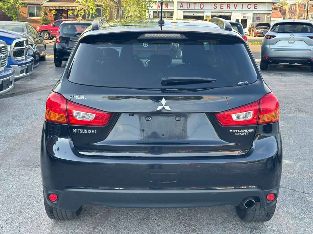 Used 2015 Mitsubishi Outlander Sport SE AWD/4WD image 8