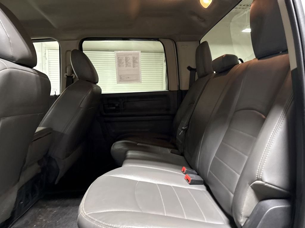 Used 2018 RAM 2500 Tradesman w/ Chrome Appearance Group image 22