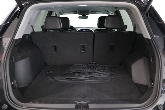 Used 2024 GMC Terrain SLT AWD/4WD image 32