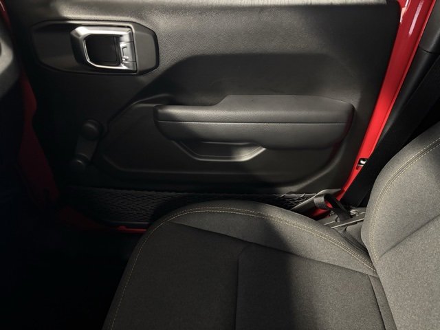 Used 2024 Jeep Gladiator Sport image 15