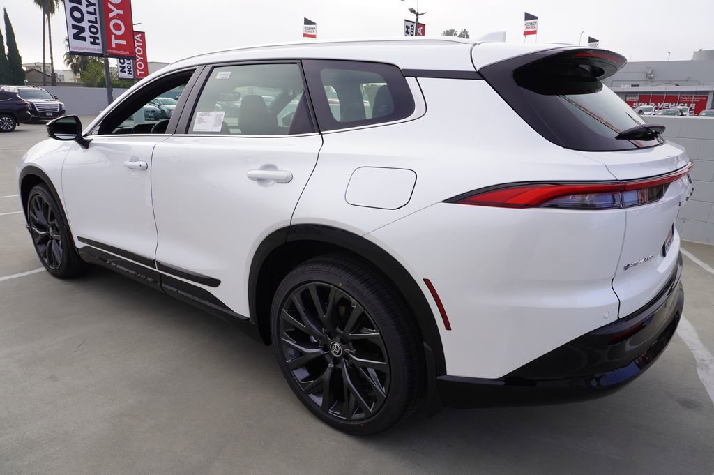 New 2026 Toyota Crown Signia image 6