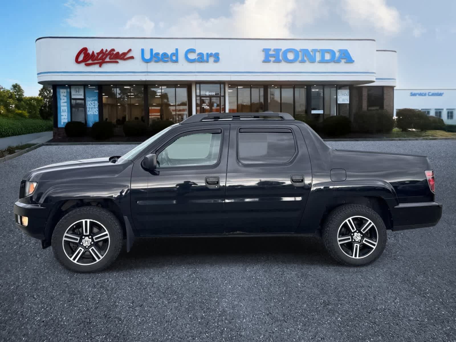 Used 2013 Honda Ridgeline Sport image 2