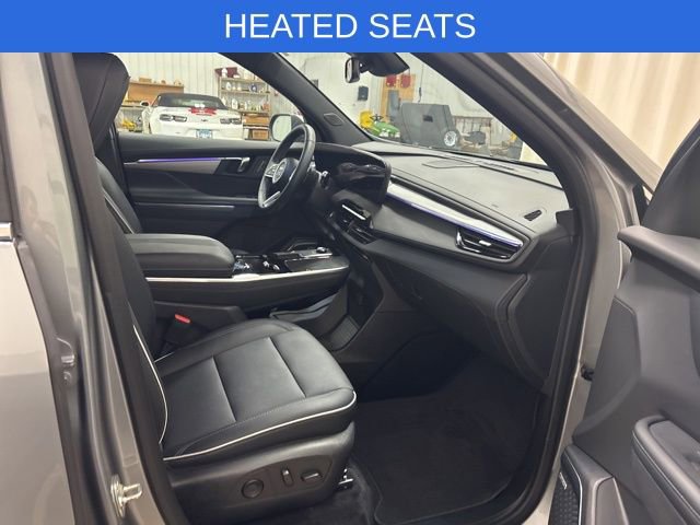 Used 2025 Buick Enclave Preferred image 13