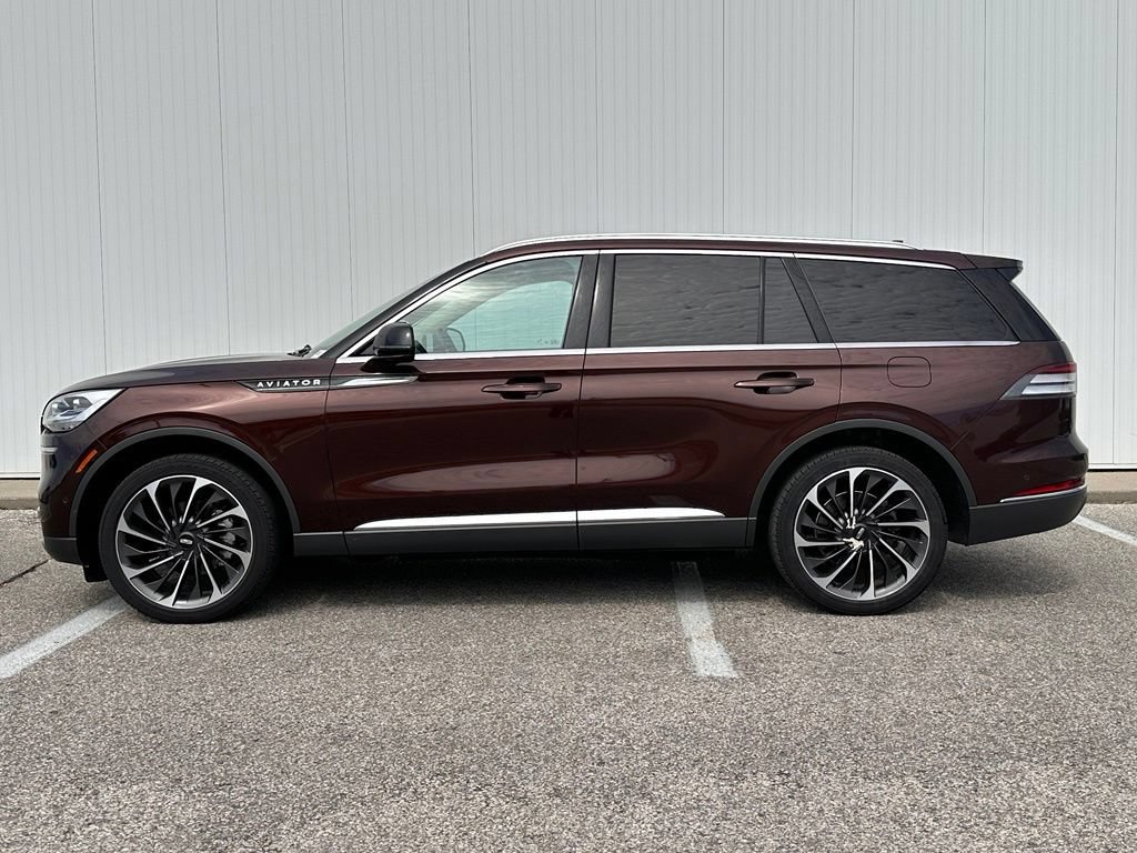 Used 2020 Lincoln Aviator Reserve w/ Equipment Group 202A AWD/4WD image 2