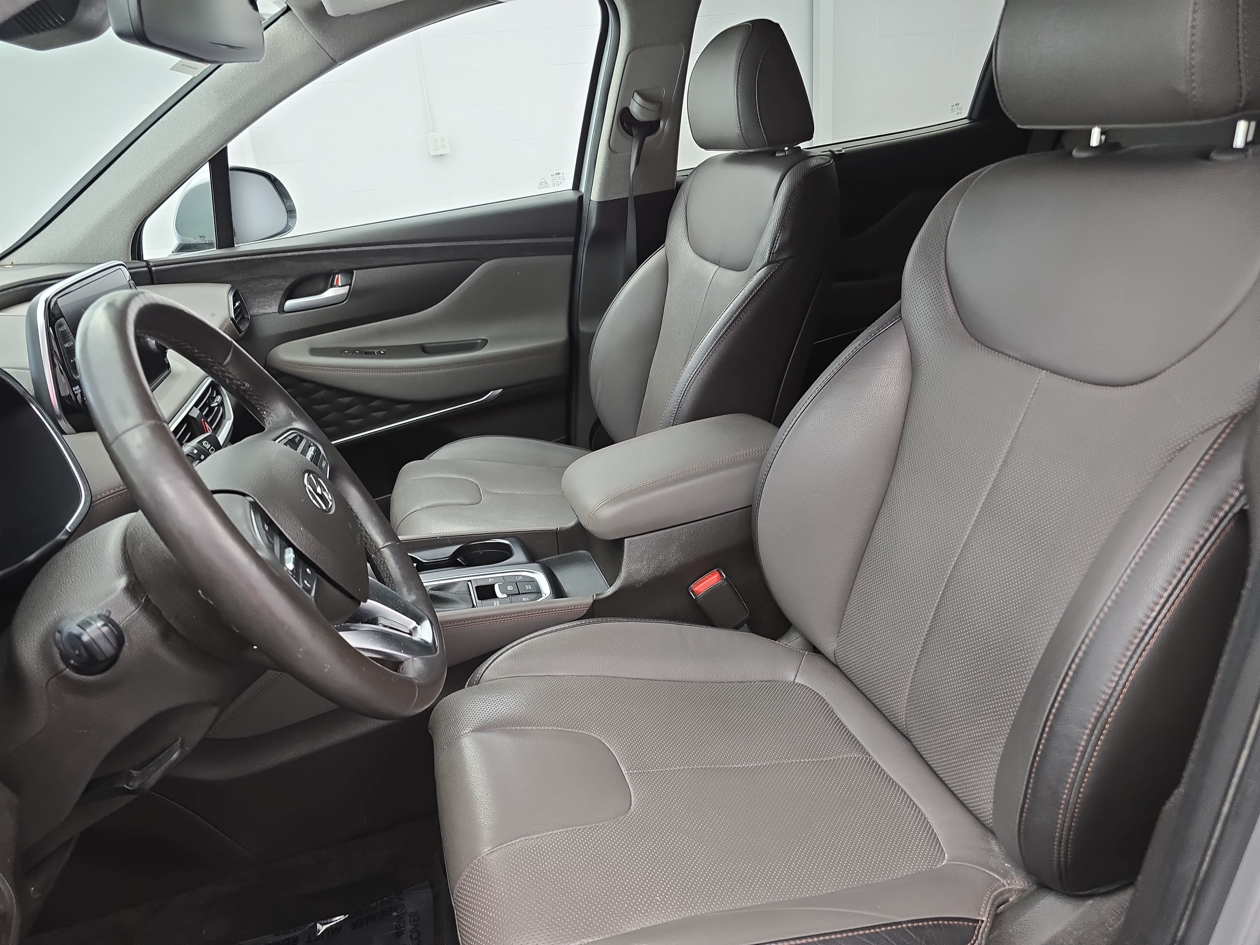 Used 2020 Hyundai Santa Fe Limited FWD image 15
