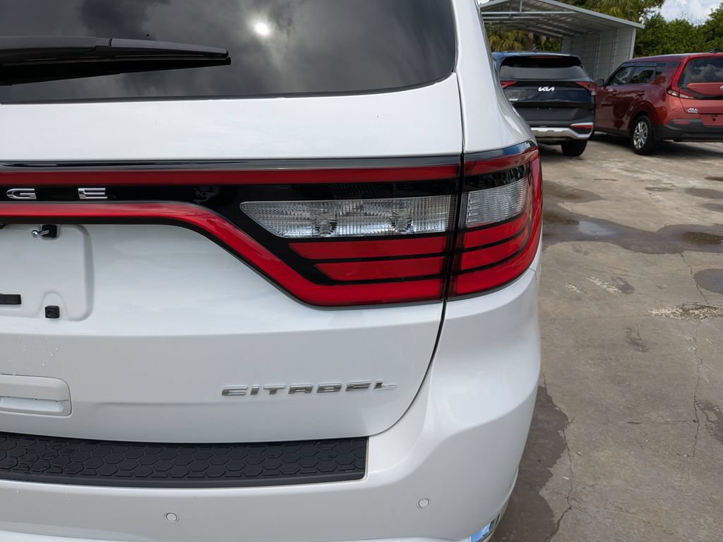 Used 2018 Dodge Durango Citadel w/ Technology Group RWD image 11