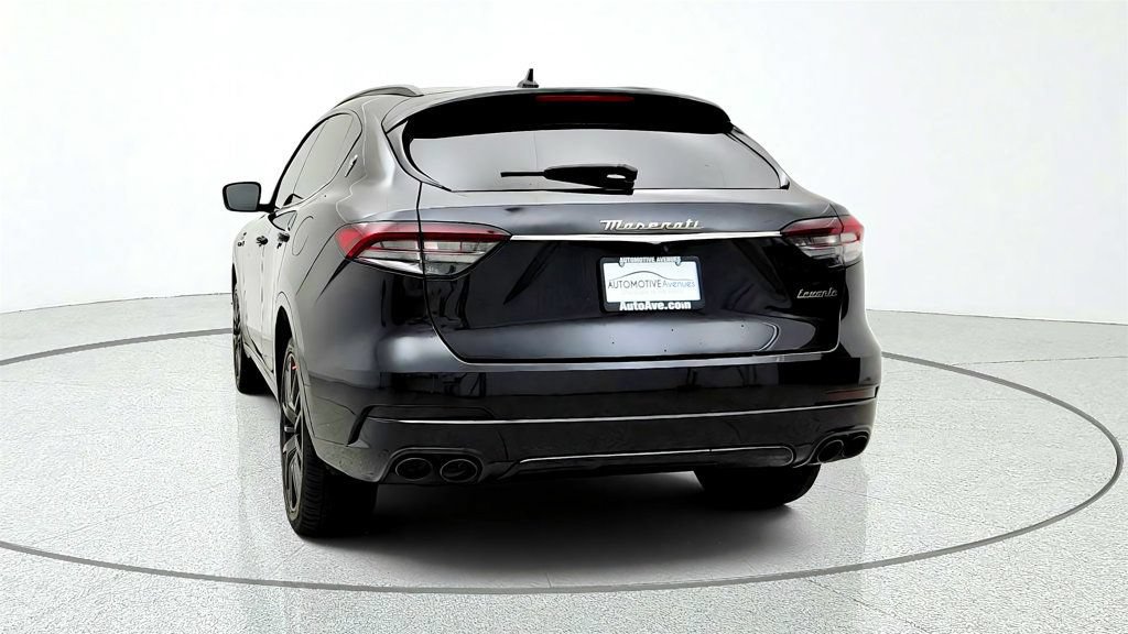 Used 2022 Maserati Levante GT AWD/4WD image 6