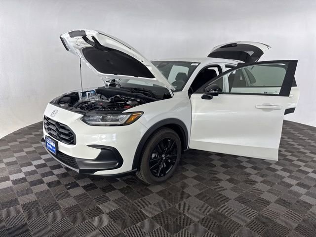 Certified 2026 Honda HR-V Sport image 14
