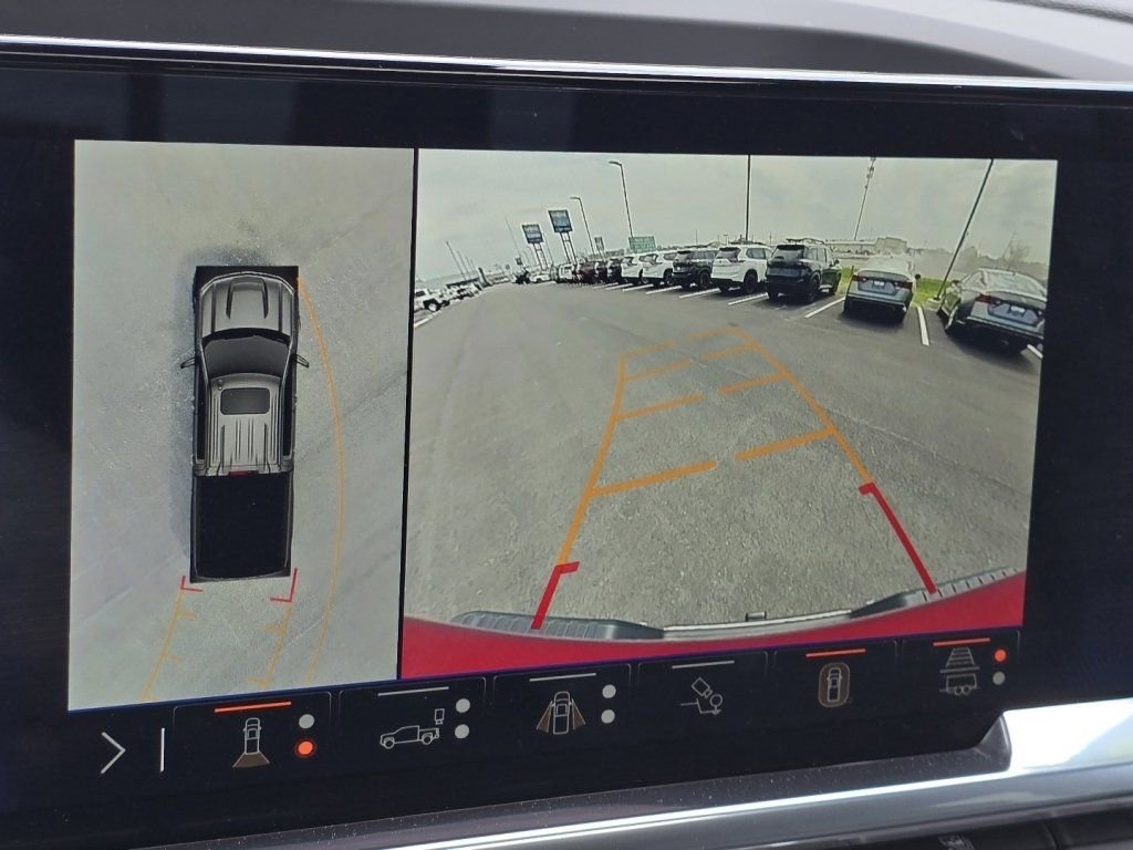 Used 2025 Chevrolet Silverado 1500 LTZ w/ LTZ Convenience Package II image 6