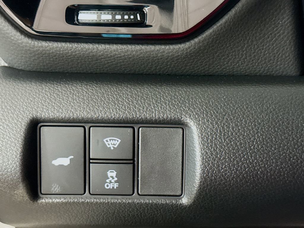 Used 2025 Honda Pilot TrailSport image 38