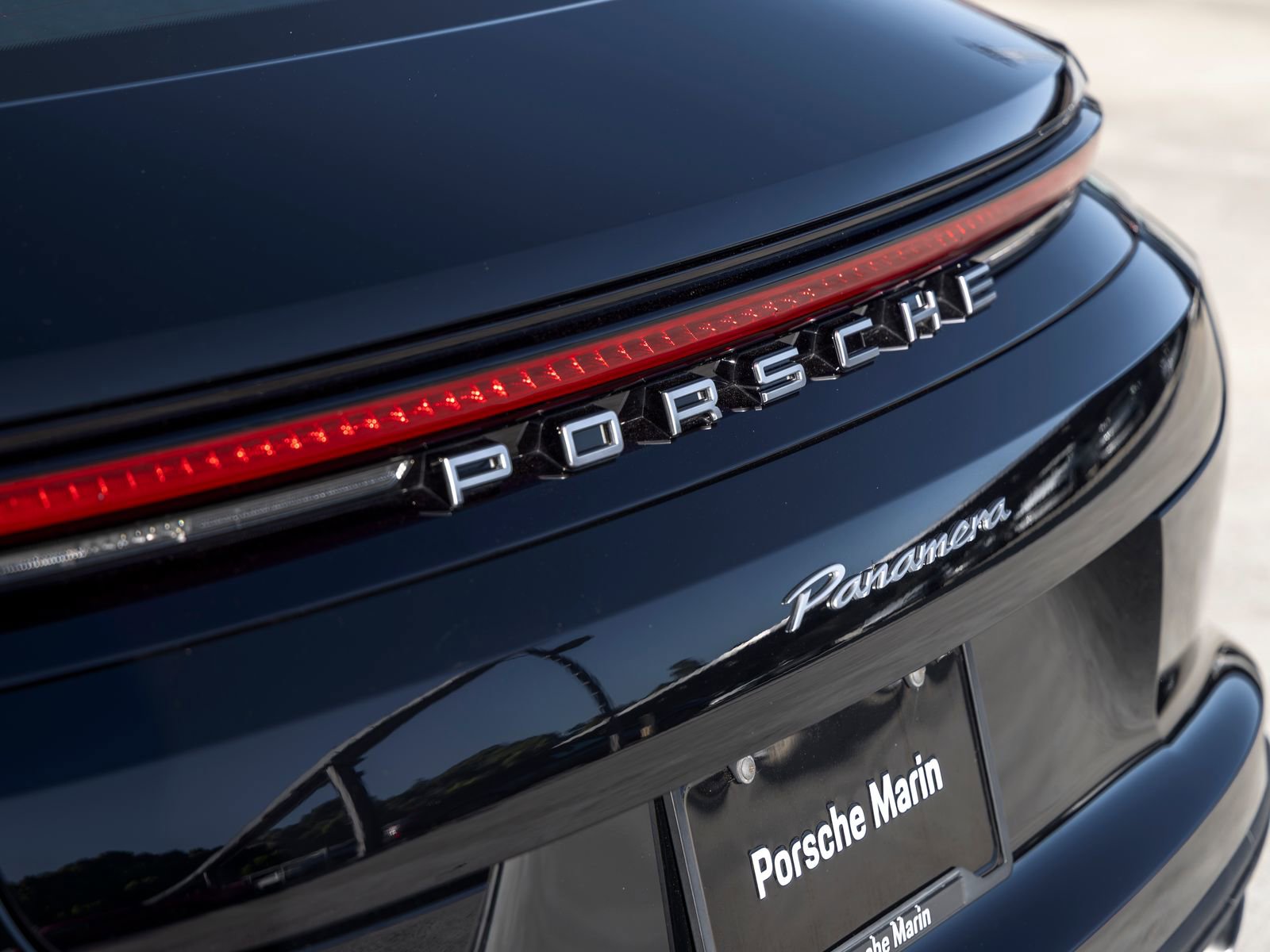 Certified 2025 Porsche Panamera RWD image 19