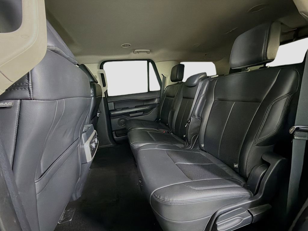Used 2022 Ford Expedition XLT image 25